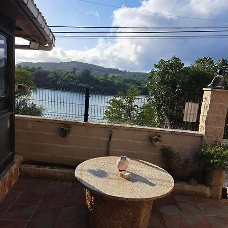 Casa Justa Casa de Férias Castrelo de Mino